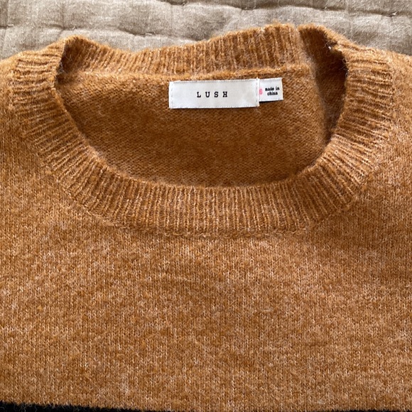 LUSH stripe sweater - Picture 2 of 2